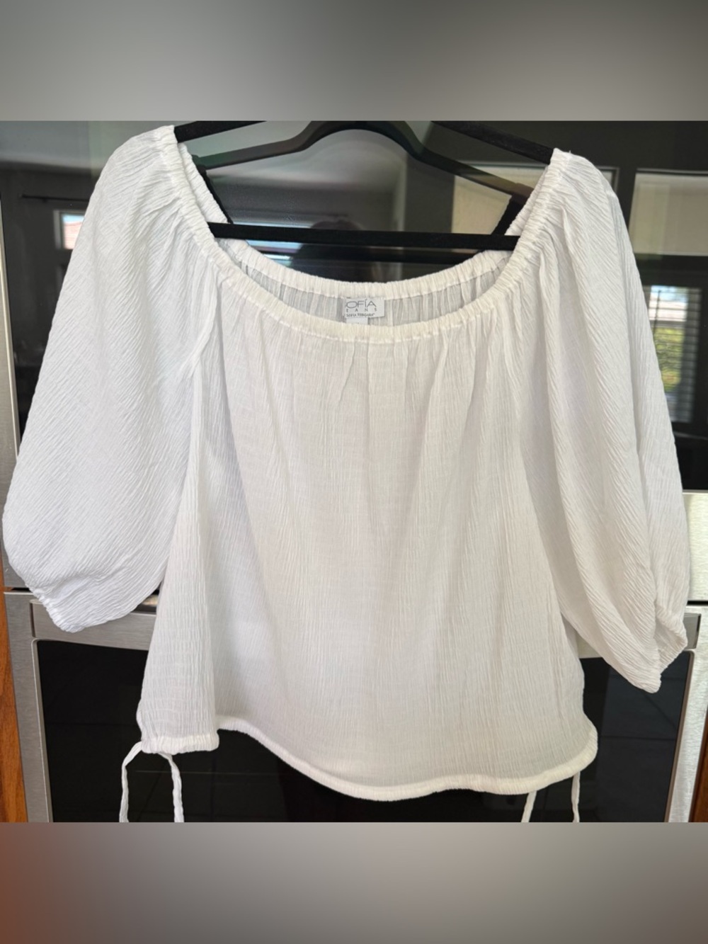 Sofia Vergara White Peasant Blouse M Off Shoulder Boho Balloon Sleeve Top